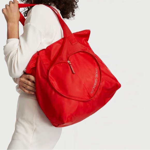 🆕 Victoria's Secret Red Tote with Assorted Panties Underwear, Size M - Picture 4 of 14